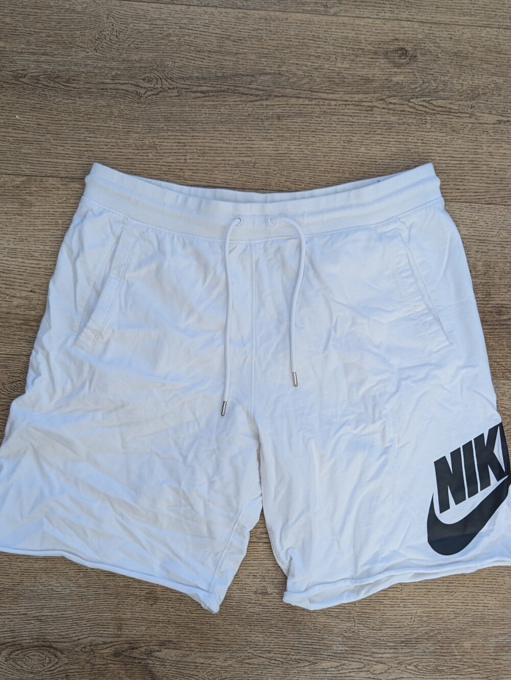 Nike Shorts Mens XXL White Club Alumni French Terry Big Swoosh Logo Athletic